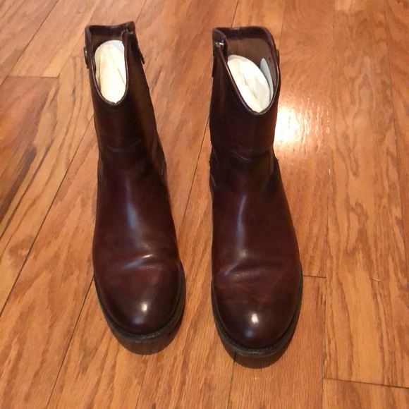 Redwood Frye Melissa Button Short Boots - Picture 2 of 5